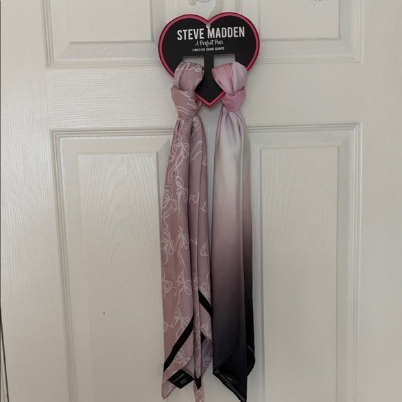 Steve Madden Accessories - Steve Madden Purple/Pink  Floral & Ombre Twill Scarf Pair